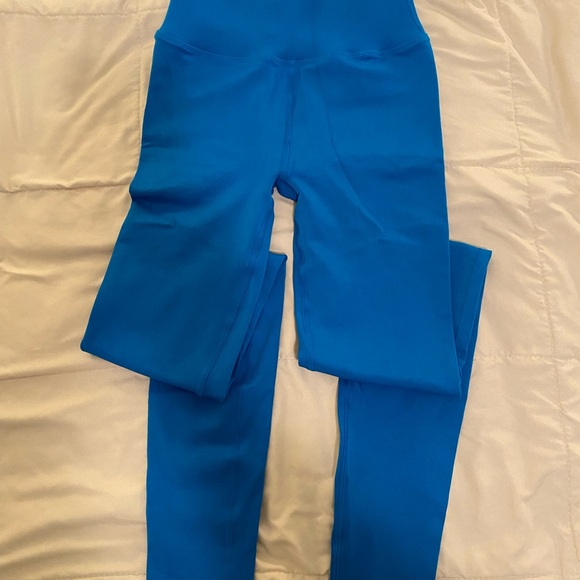 Fabletics Leggings Set - Picture 4 of 16